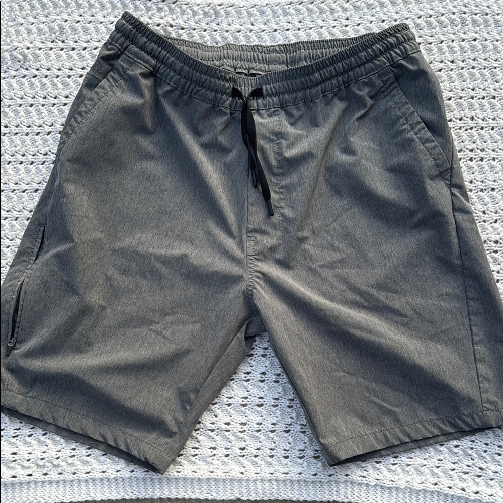 🍍KENNETH COLE ACTIVE STRETCH SHORT🍍SZ L🍍8” inseam 🍍